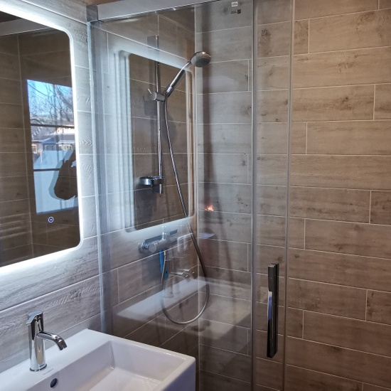 Ferienhaus »Bienenhaus« - Mit modernem Waschtisch und Dusche